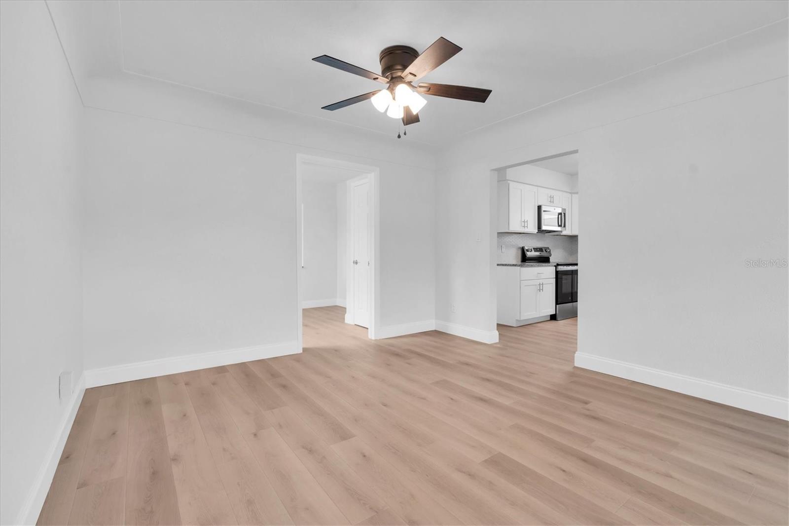 Image 11 of 31 For 4330 72nd Terrace N