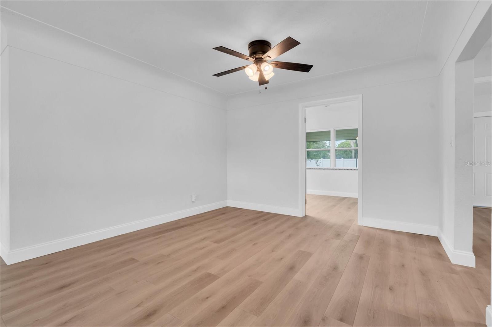 Image 12 of 31 For 4330 72nd Terrace N