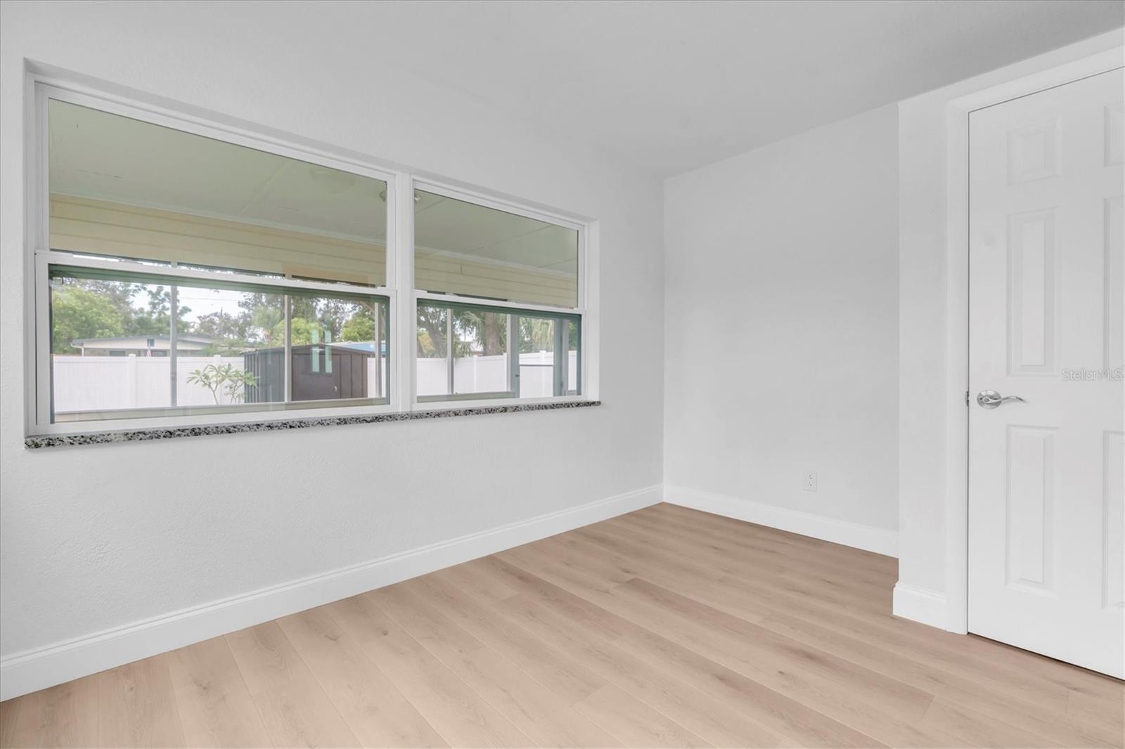 Image 14 of 31 For 4330 72nd Terrace N