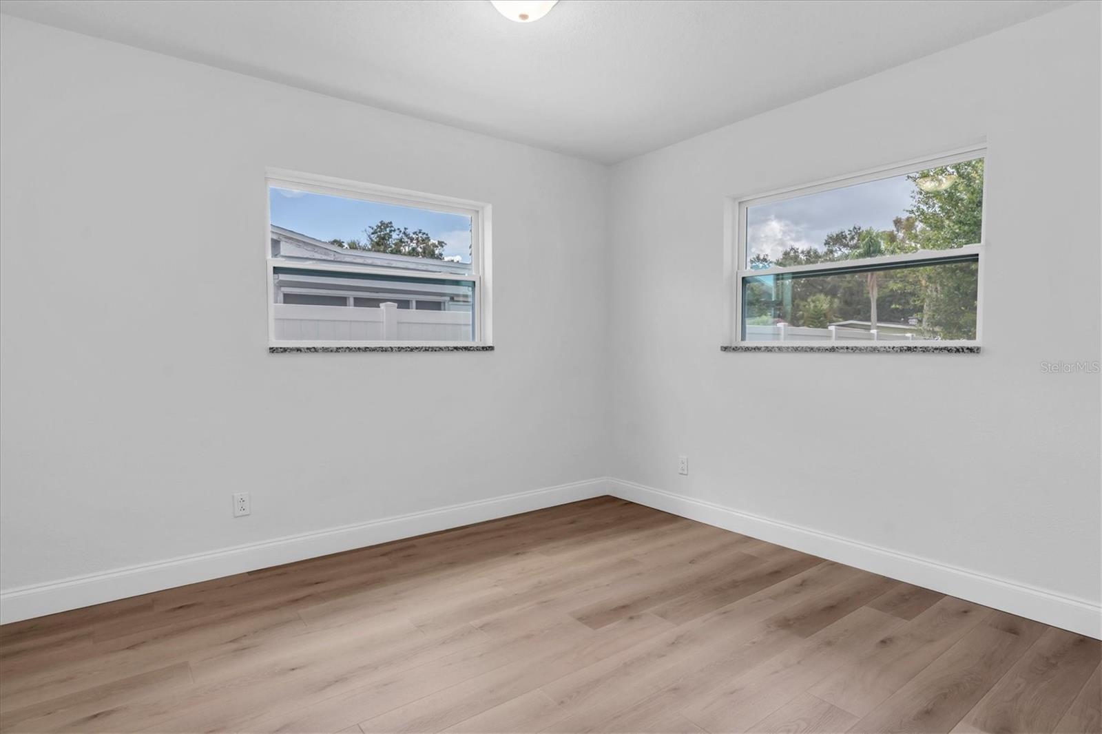 Image 15 of 31 For 4330 72nd Terrace N