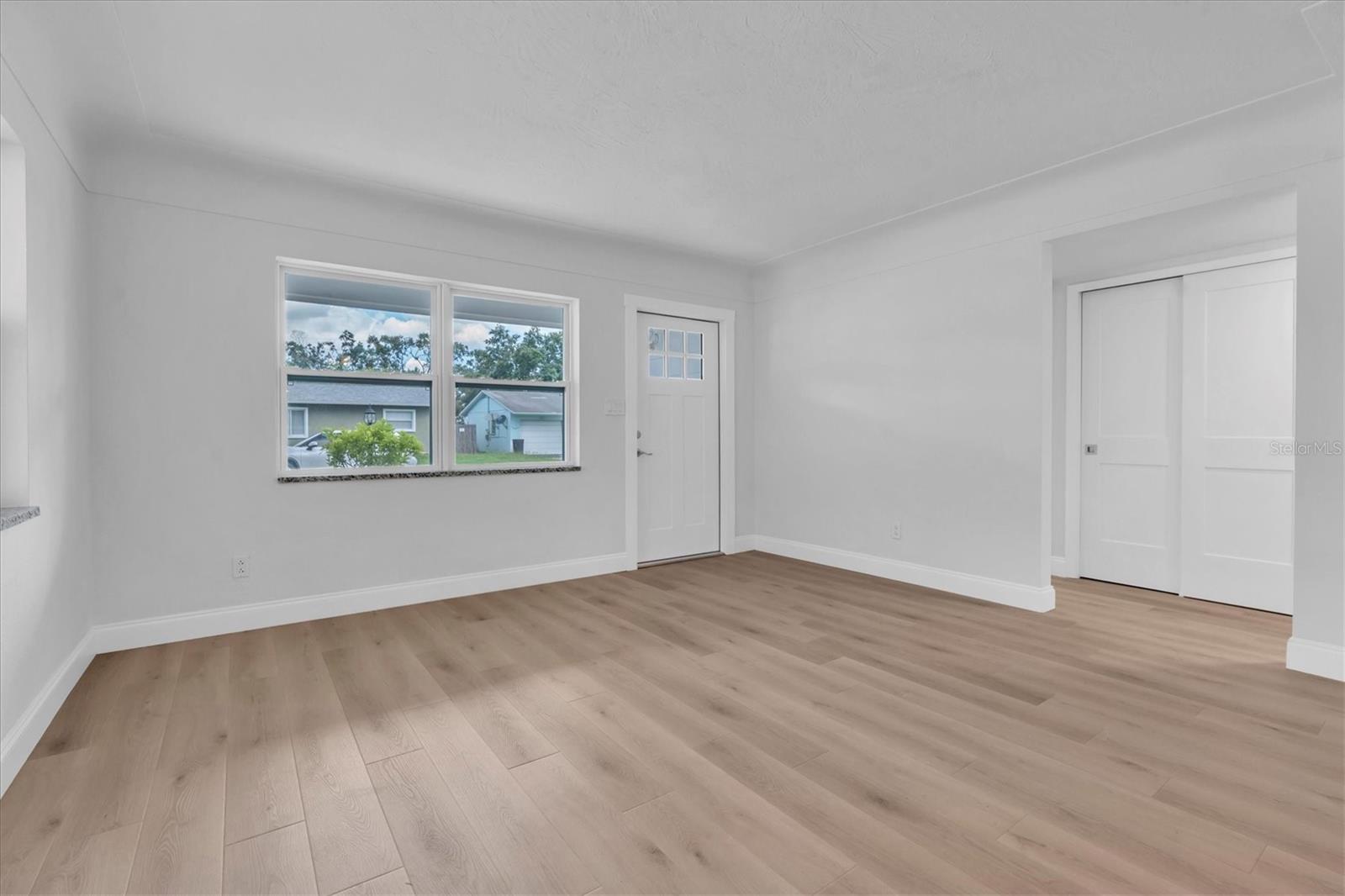 Image 5 of 31 For 4330 72nd Terrace N