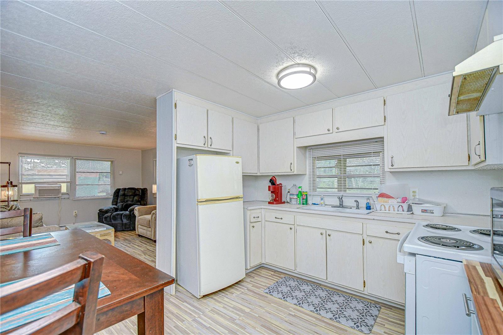 Image 9 of 31 For 37444 Hammond Drive