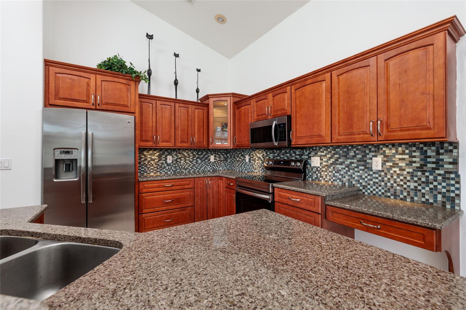 Image 11 of 38 For 761 Sunflower Drive