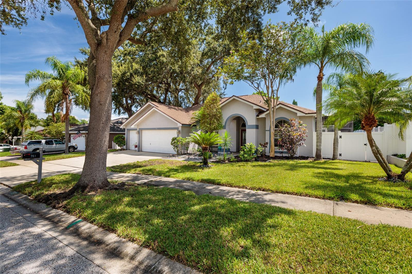 Image 3 of 38 For 761 Sunflower Drive