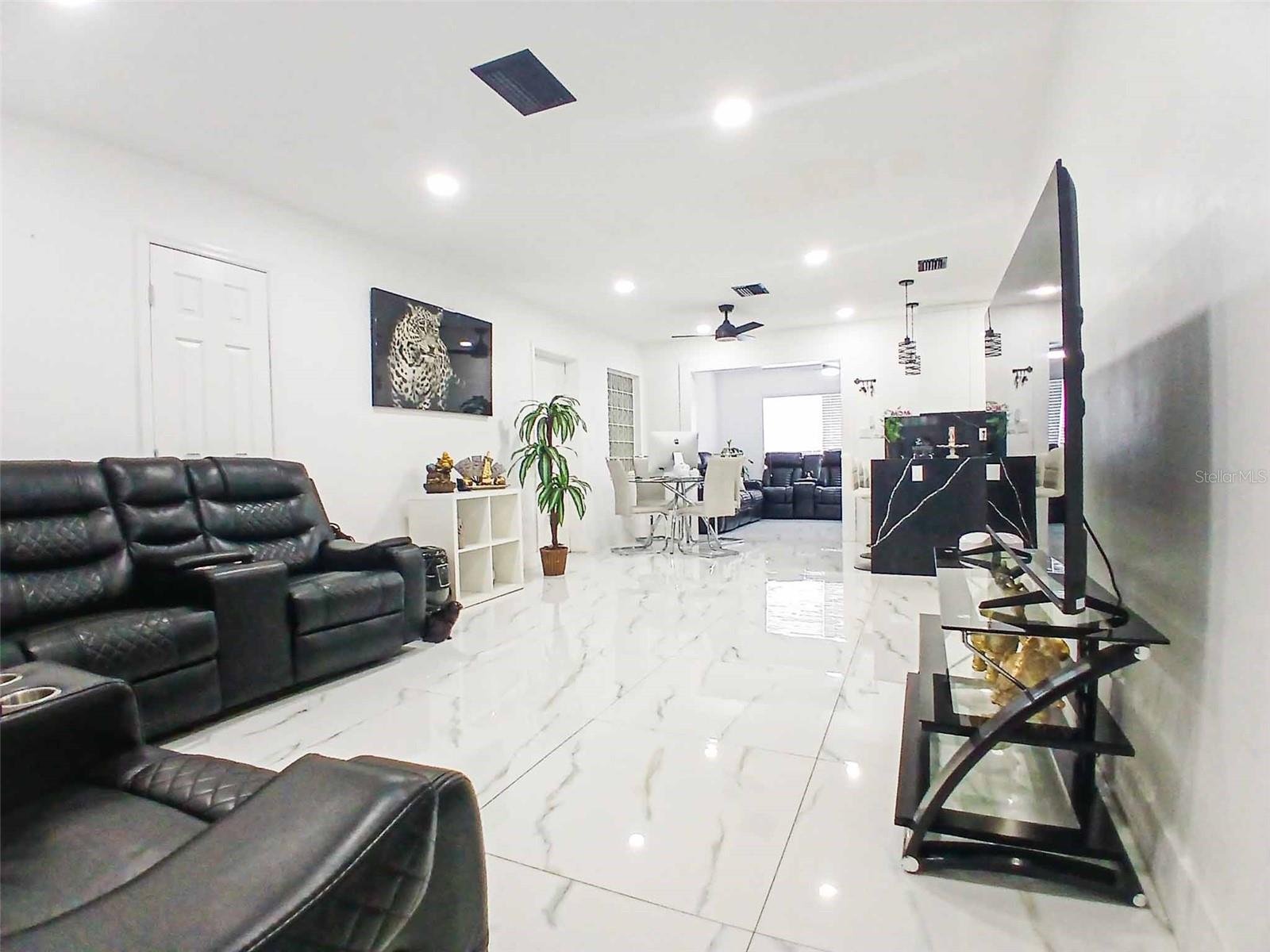 Image 11 of 28 For 3006 Kirby Street