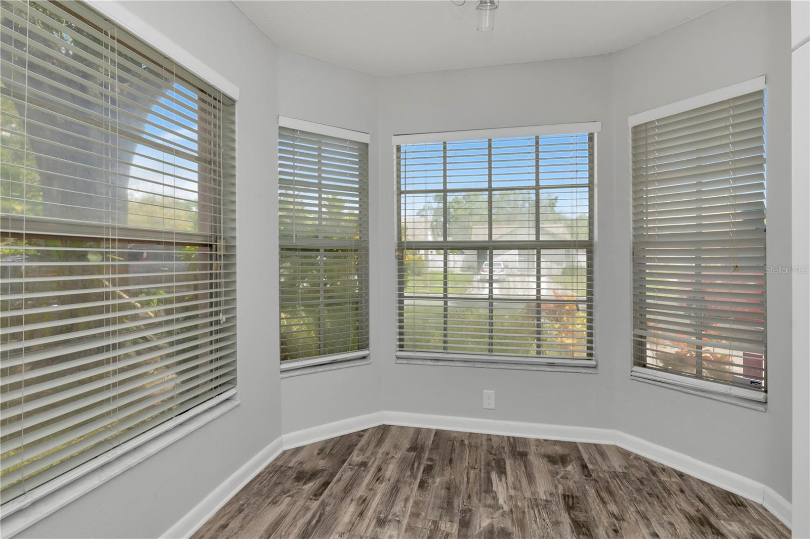Image 8 of 35 For 7612 Caracal Court