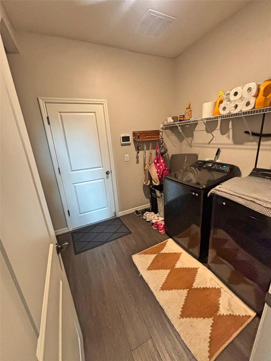 Image 21 of 29 For 11884 Little River Way