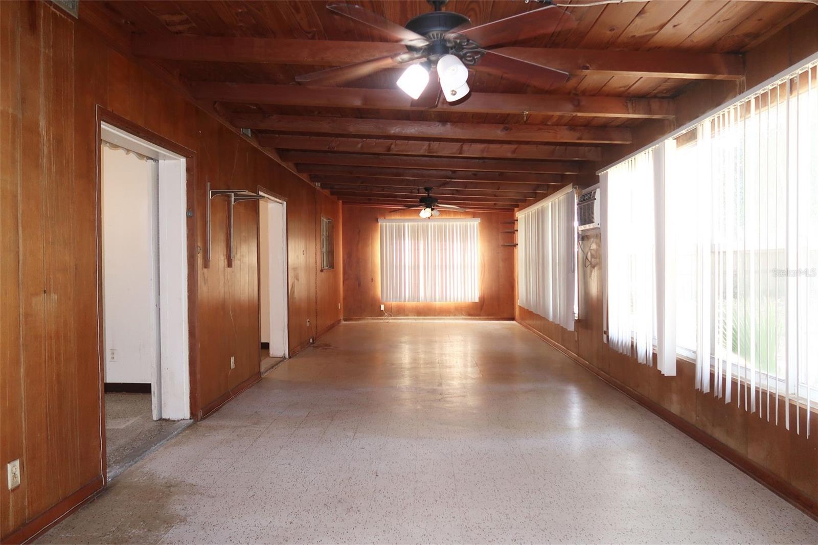 Image 7 of 15 For 524 50th Avenue S