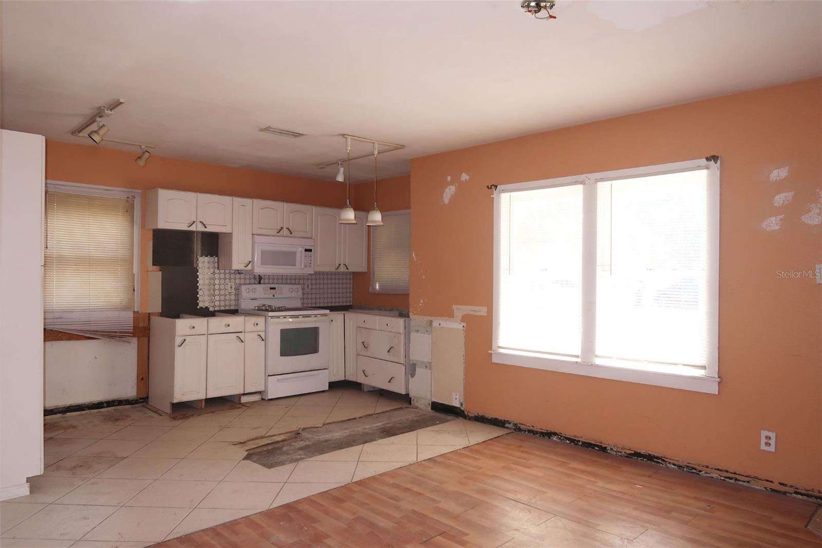 Image 2 of 15 For 2501 54th Street S