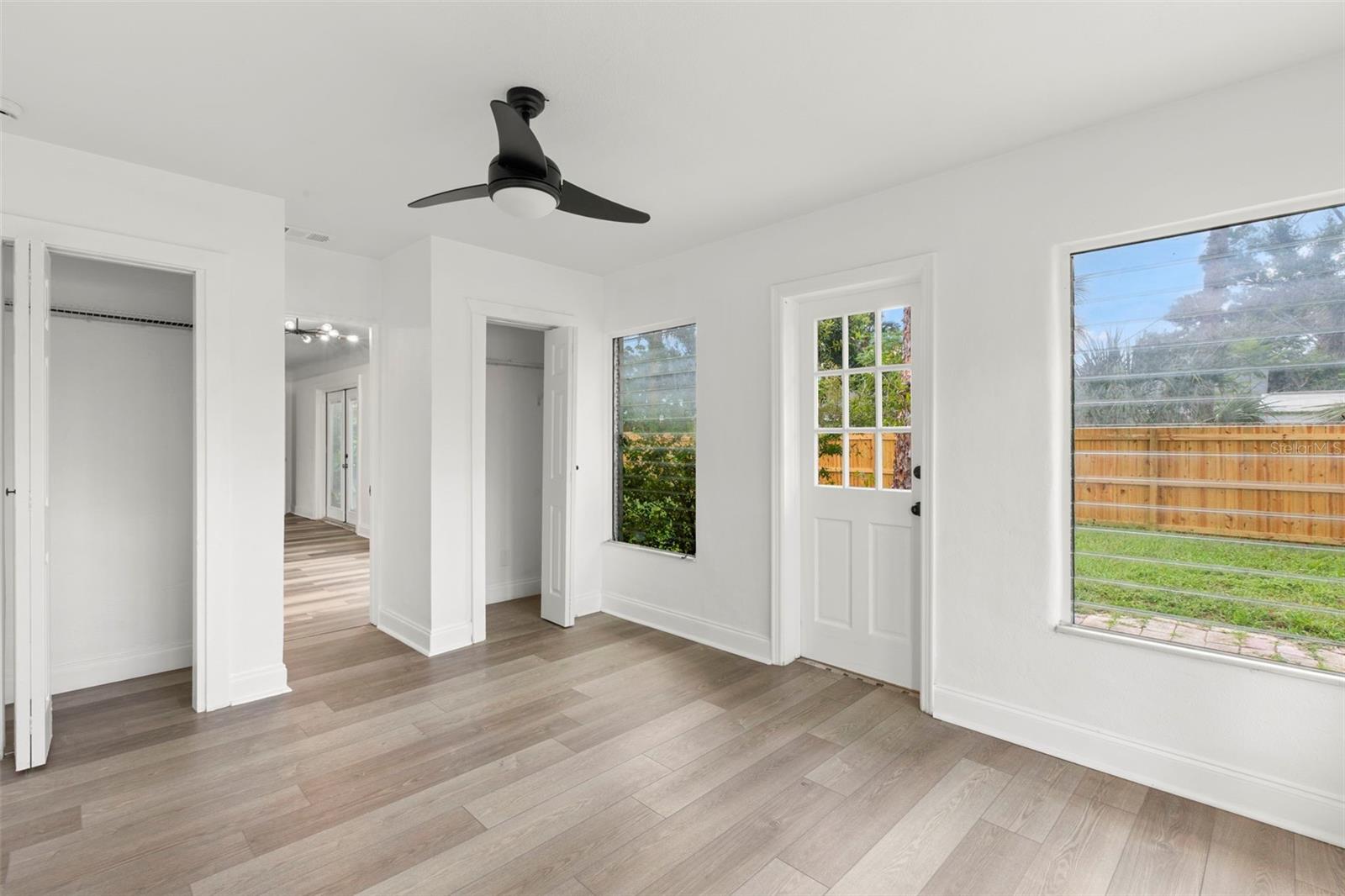 Image 18 of 25 For 6120 5th Avenue N