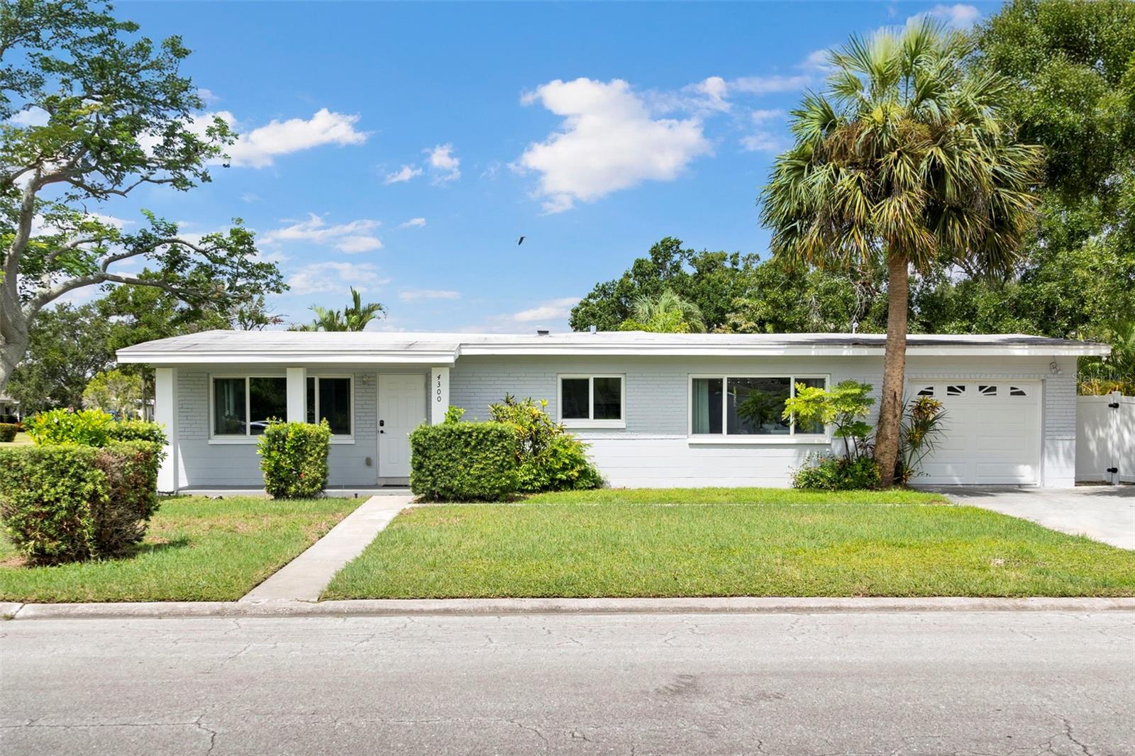 Details for 4300 Maple Street Ne, ST PETERSBURG, FL 33703