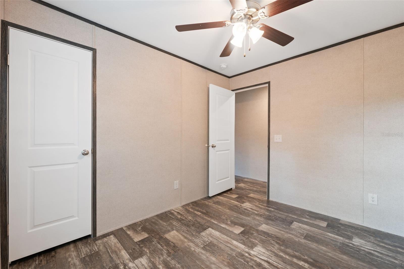 Image 23 of 27 For 8631 Kimberly Court