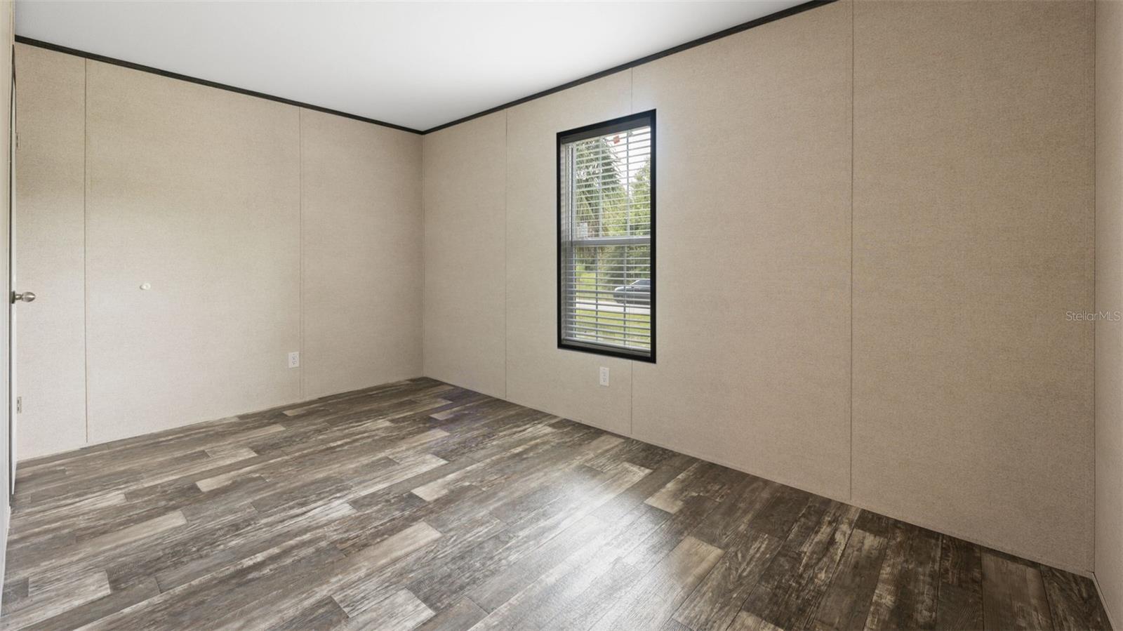 Image 25 of 27 For 8631 Kimberly Court