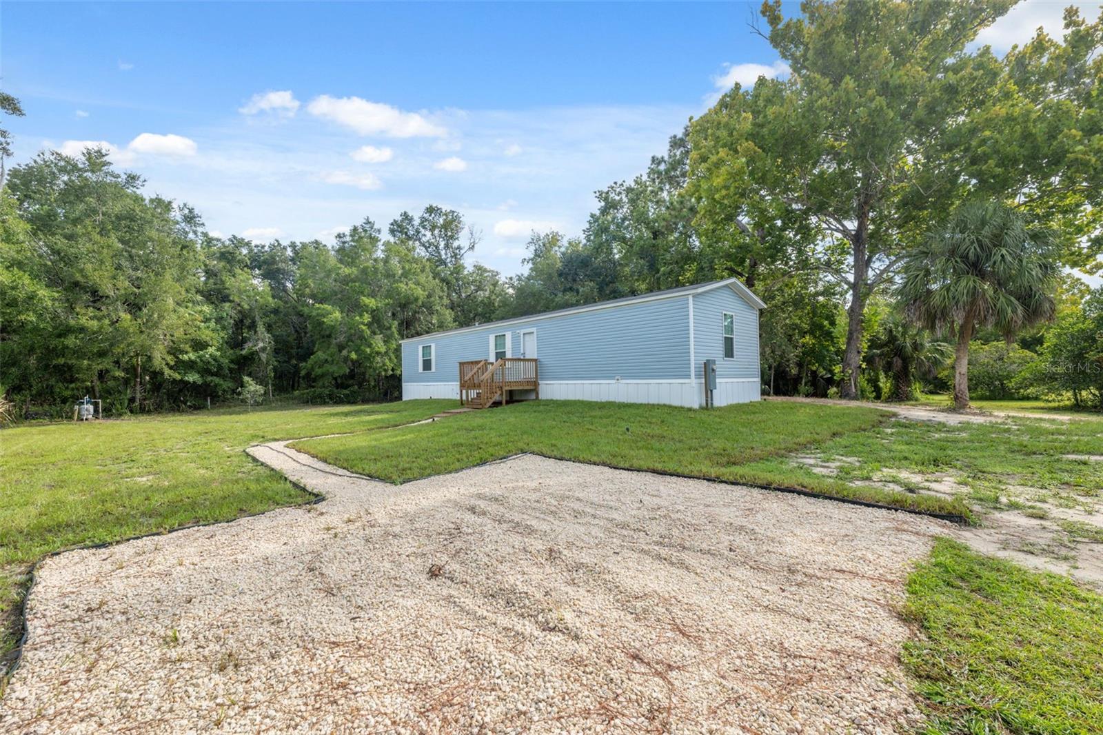 Image 3 of 27 For 8631 Kimberly Court
