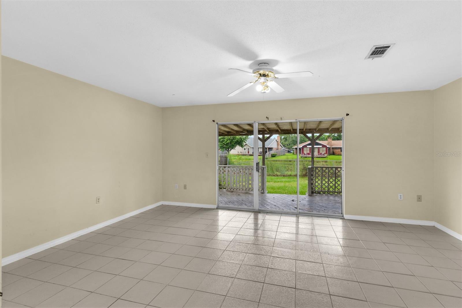 Image 16 of 27 For 228 Lakeside Lane