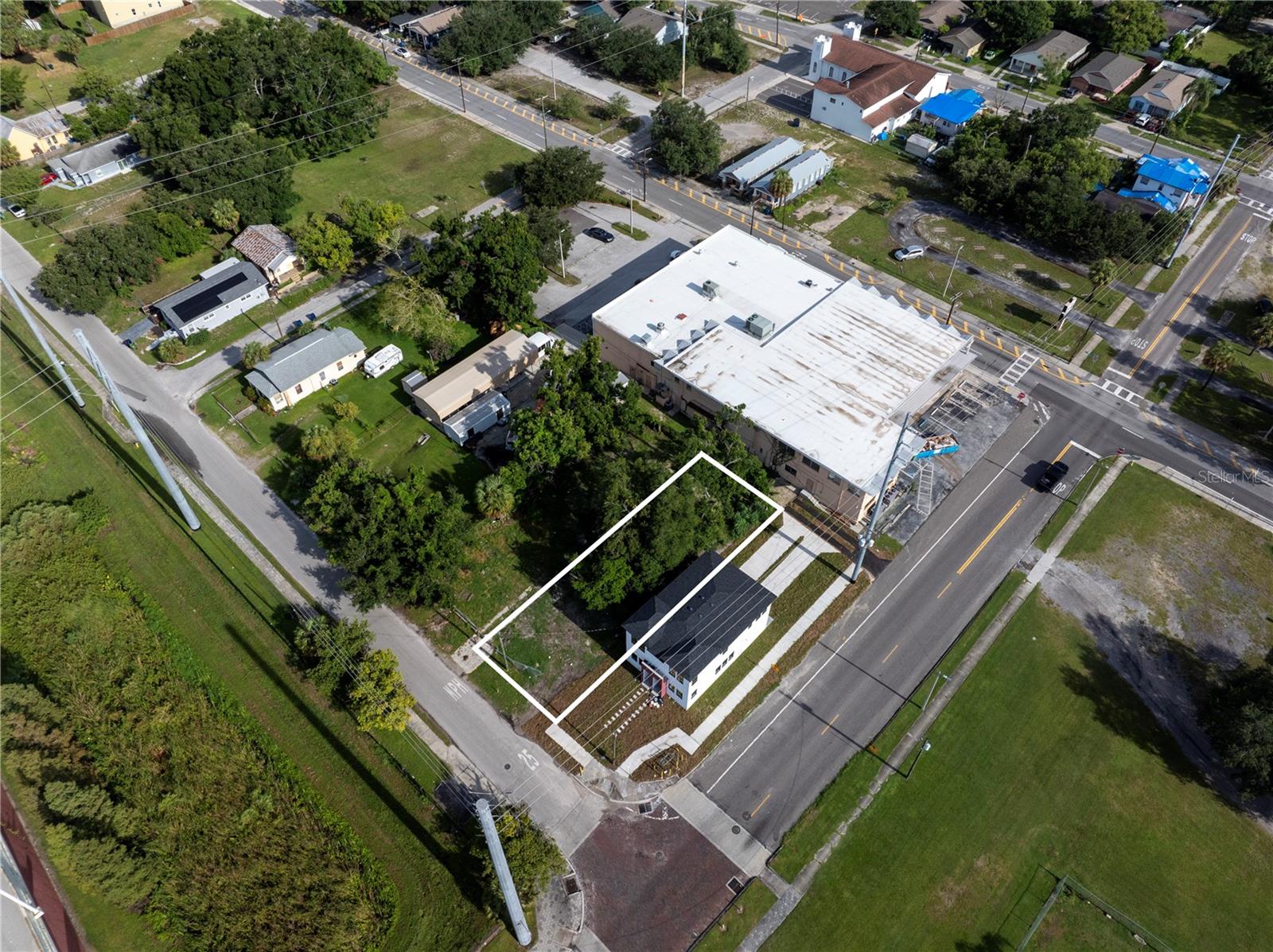 Image 2 of 8 For 2514 15th Avenue