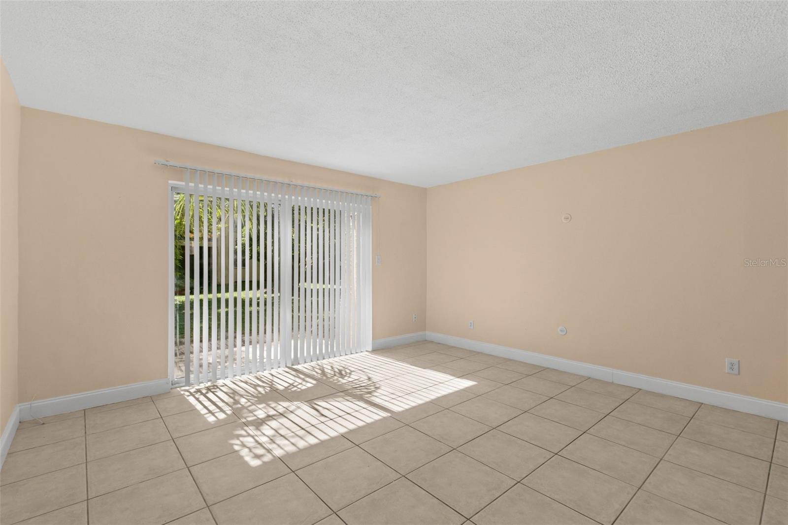 Image 14 of 25 For 7509 Fragancia Court