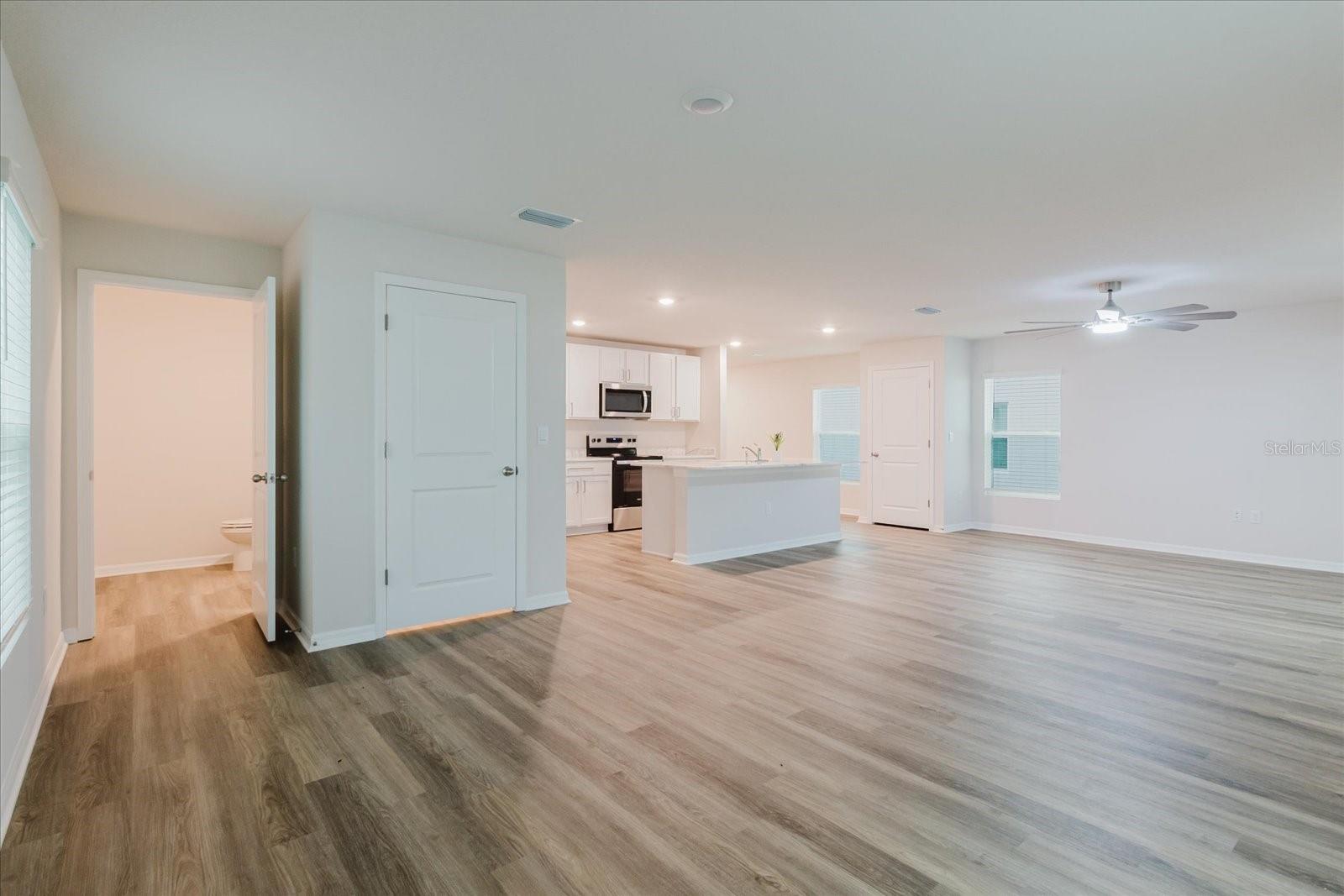 Image 22 of 88 For 5846 Silver Moonlight Drive