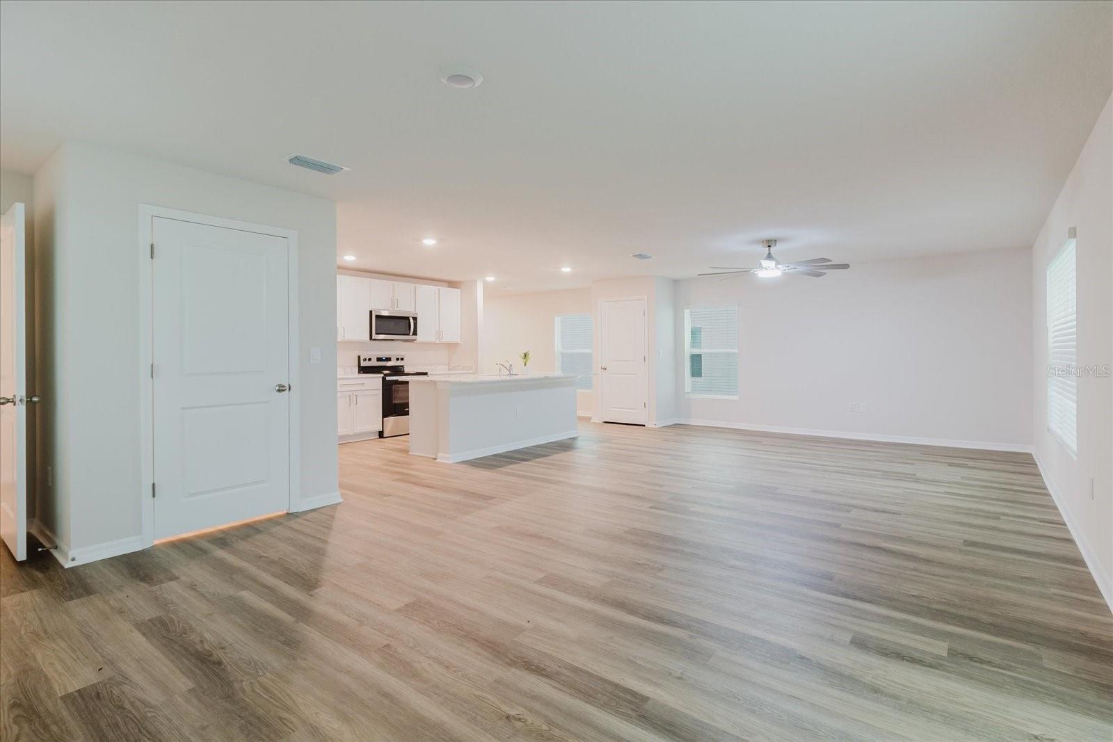 Image 23 of 88 For 5846 Silver Moonlight Drive