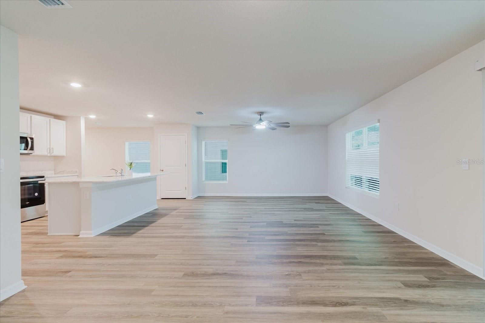 Image 27 of 88 For 5846 Silver Moonlight Drive