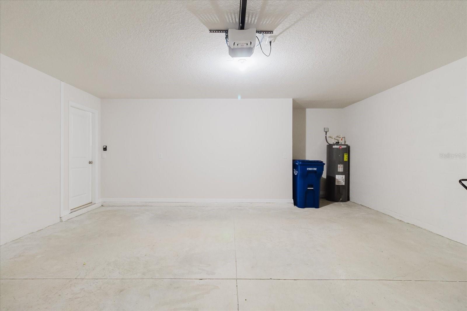 Image 31 of 88 For 5846 Silver Moonlight Drive