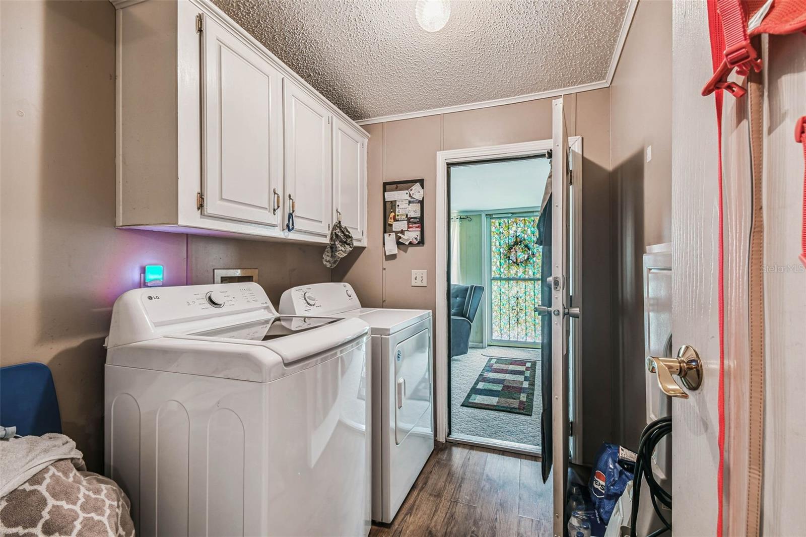 Image 16 of 34 For 15353 Shady Street