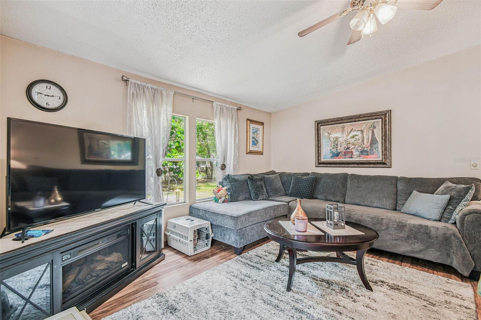 Image 4 of 34 For 15353 Shady Street