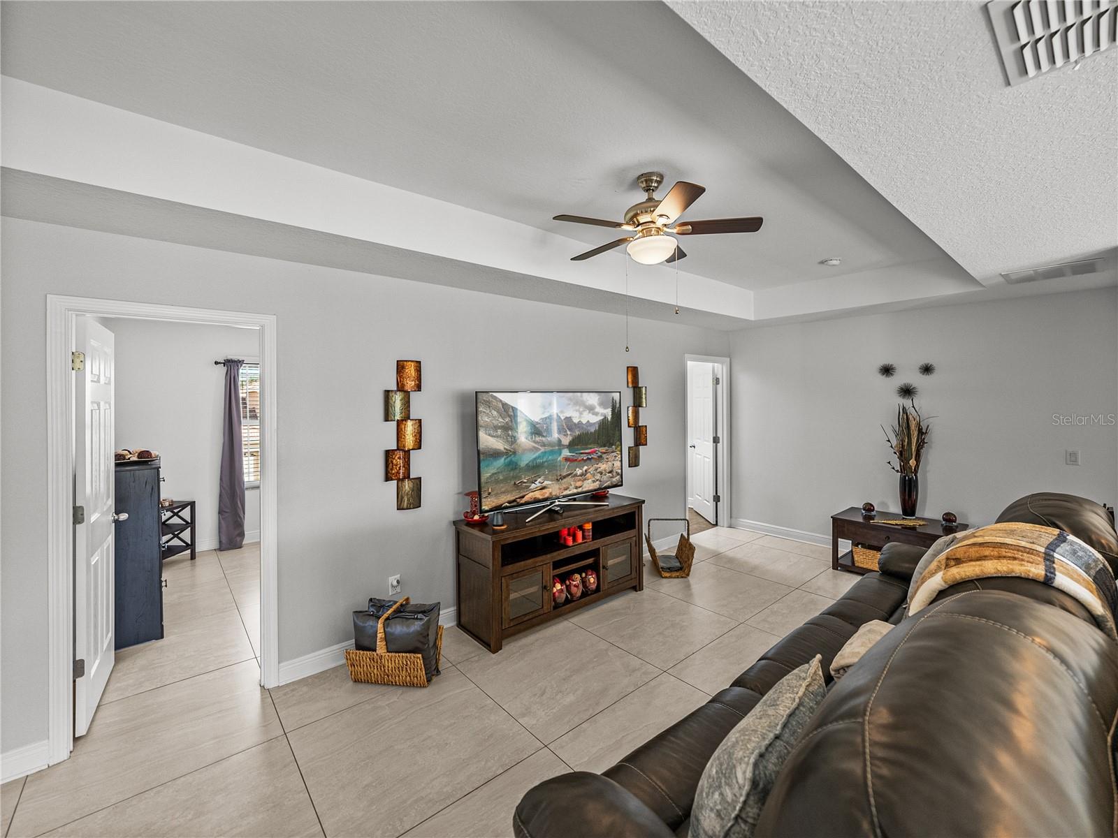 Image 37 of 78 For 3979 Sunset Lake Drive
