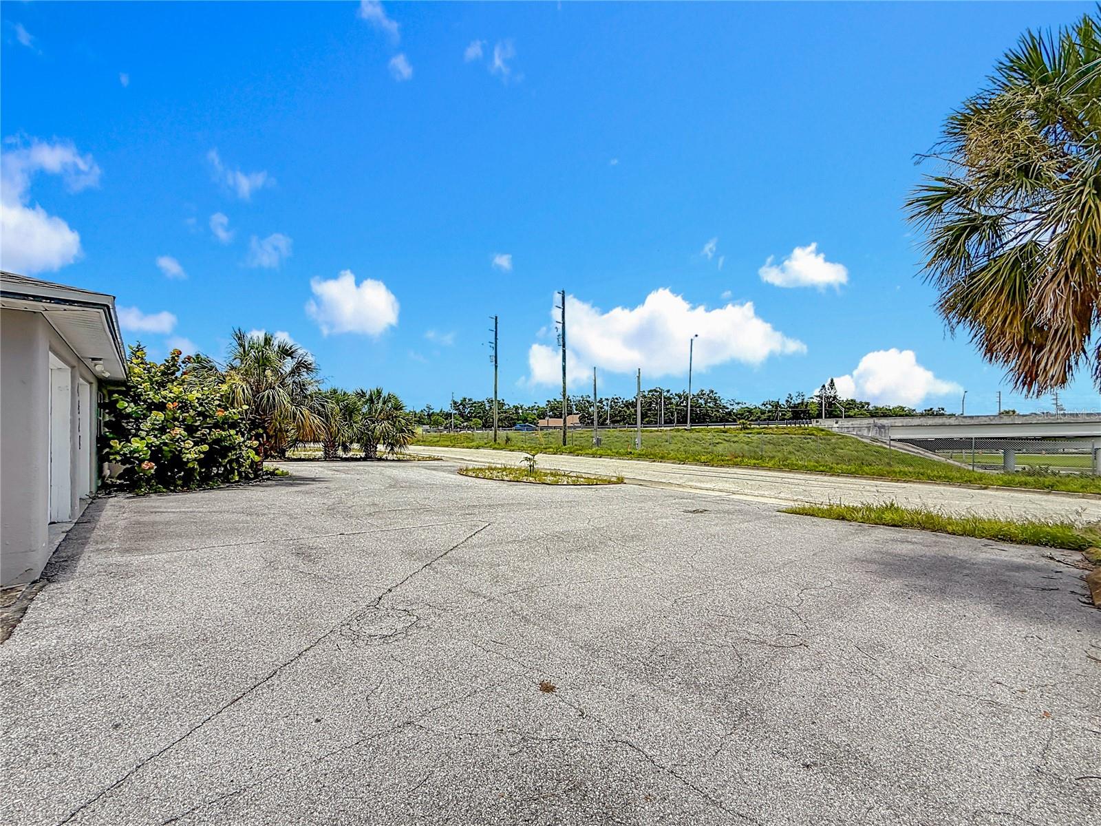 Image 12 of 70 For 4820 Welch Causeway