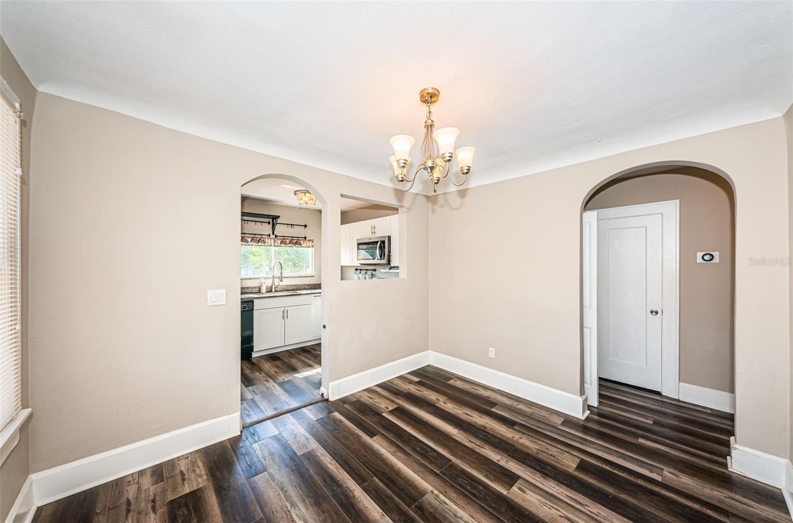 Image 7 of 17 For 5306 9th Avenue S
