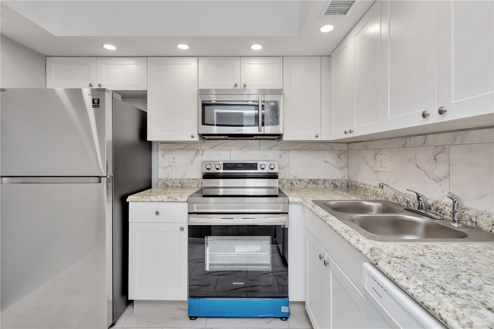 Image 12 of 43 For 7321 Central Avenue 303