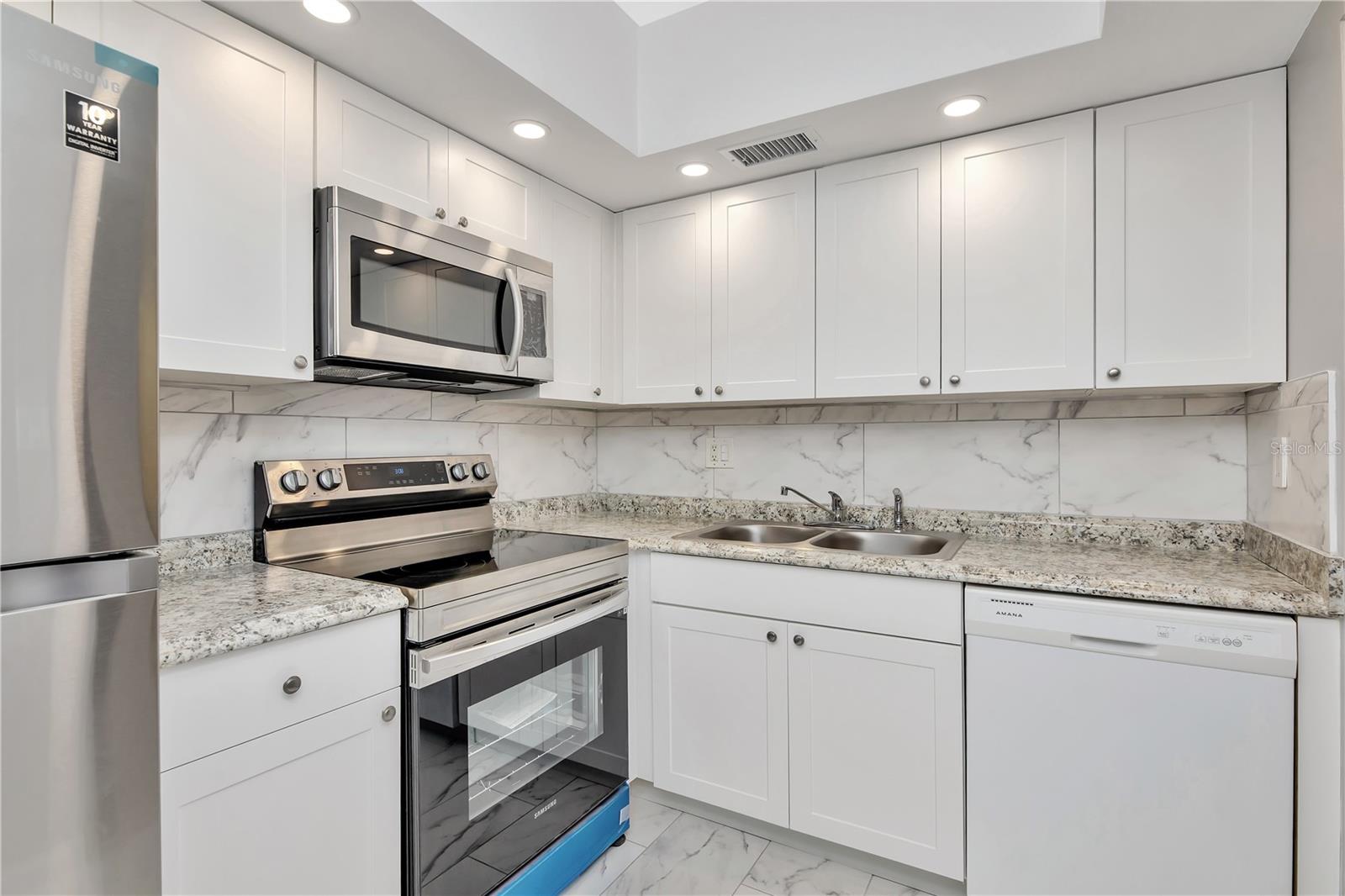 Image 13 of 43 For 7321 Central Avenue 303