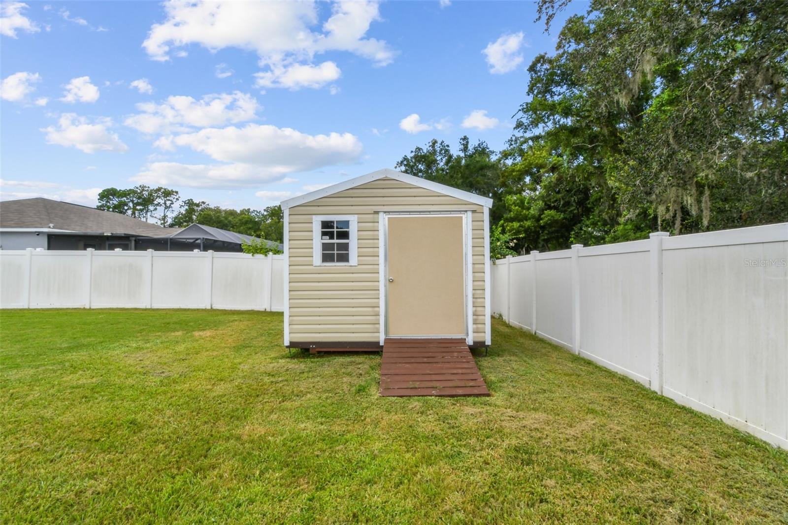 Image 47 of 72 For 6937 Minaxi Drive