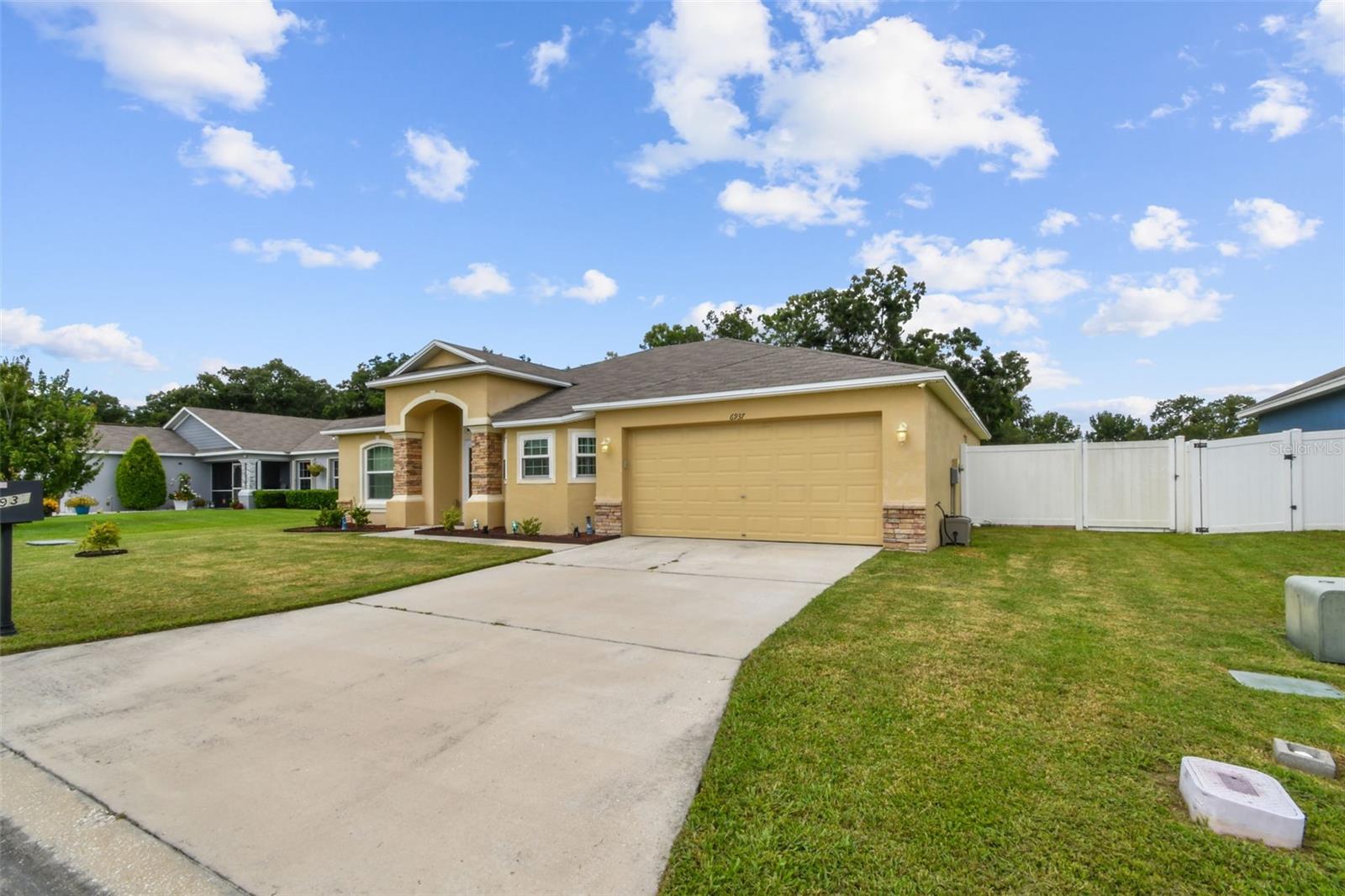 Image 5 of 72 For 6937 Minaxi Drive