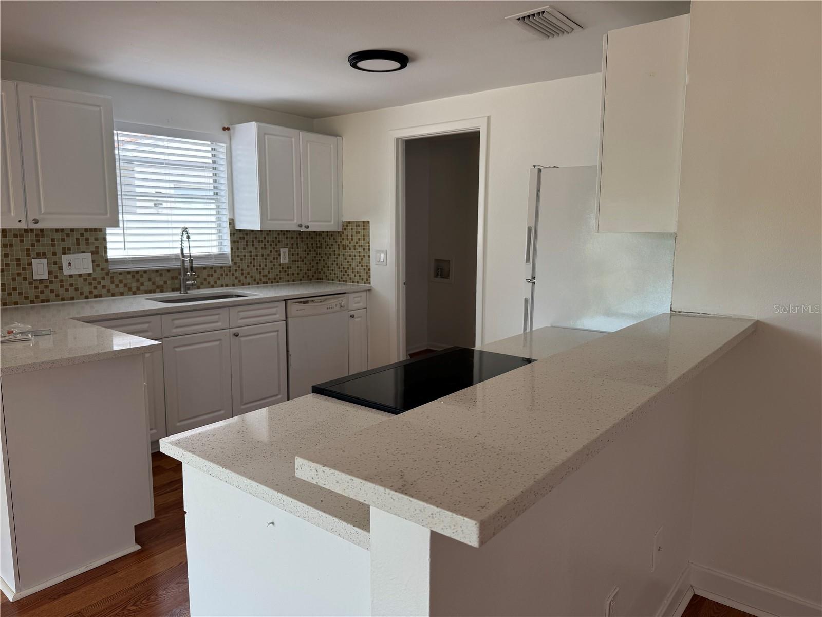 Image 3 of 18 For 16104 Foxfire Drive