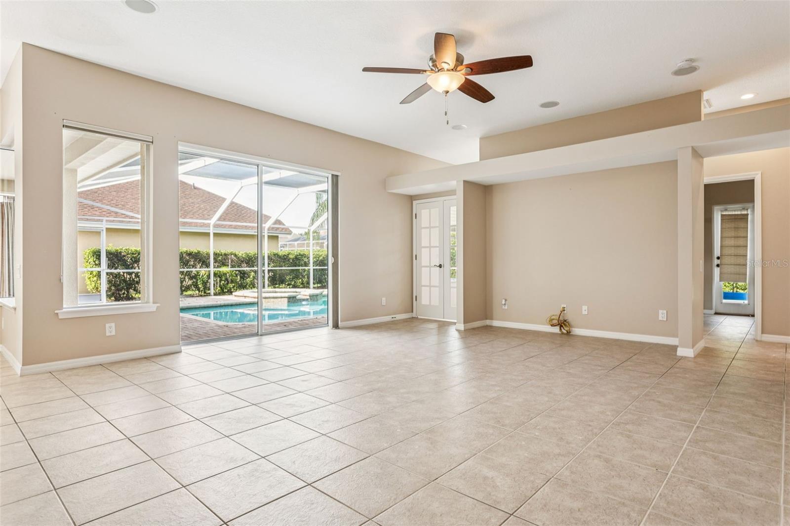 Image 17 of 43 For 23523 Gracewood Circle