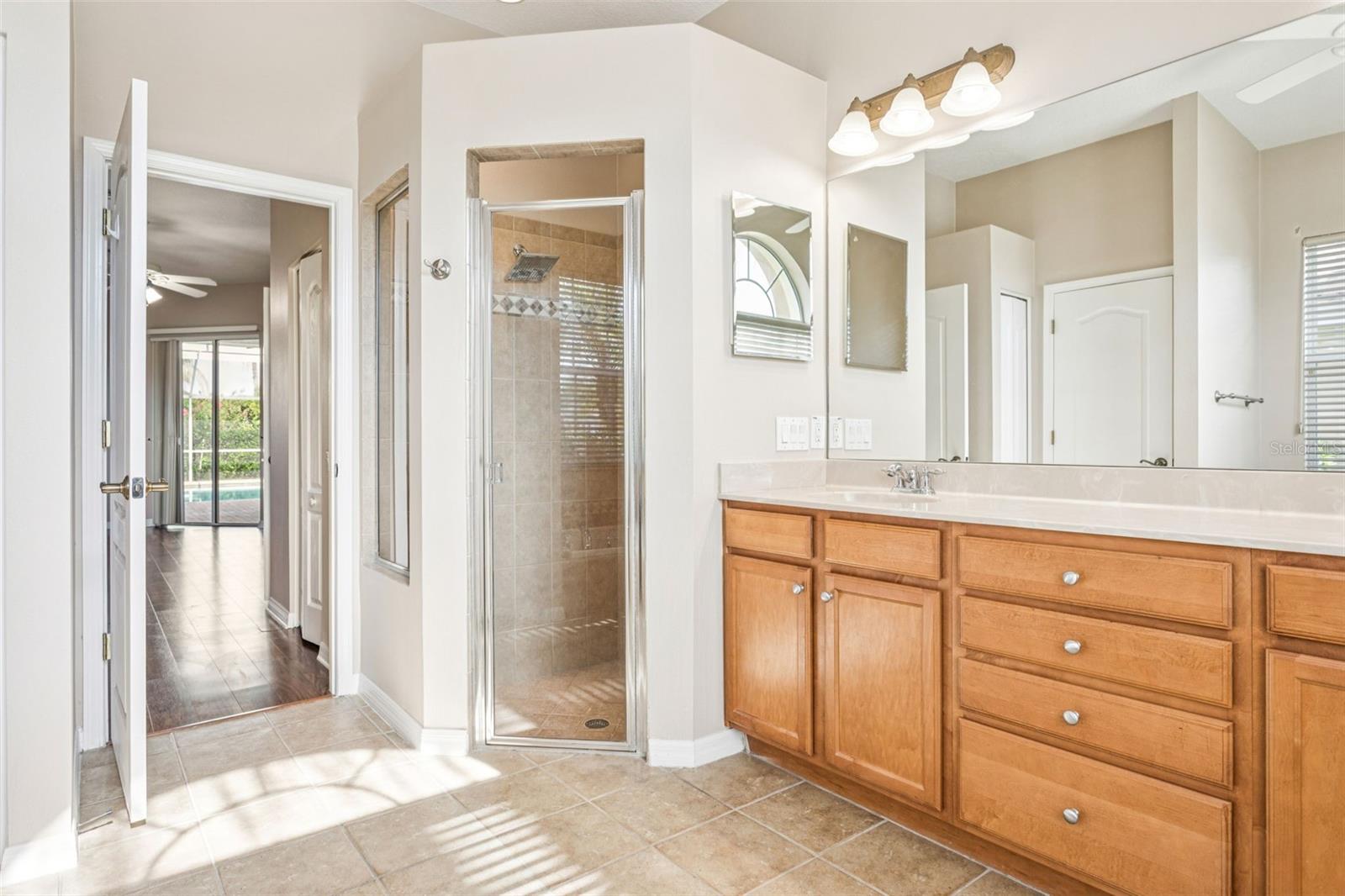 Image 34 of 43 For 23523 Gracewood Circle