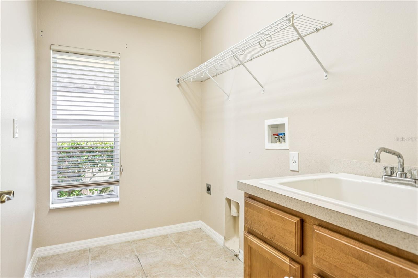 Image 37 of 43 For 23523 Gracewood Circle