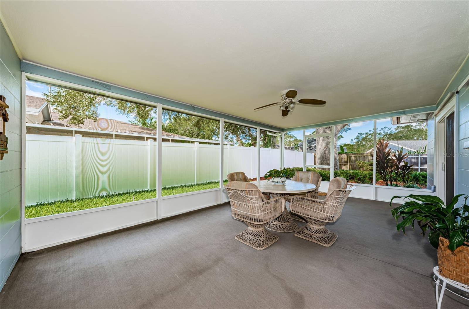 Image 26 of 38 For 10822 64th Street N