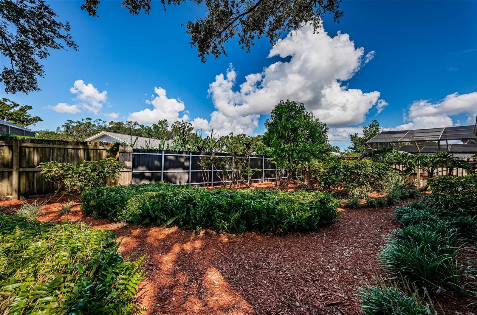 Image 30 of 38 For 10822 64th Street N