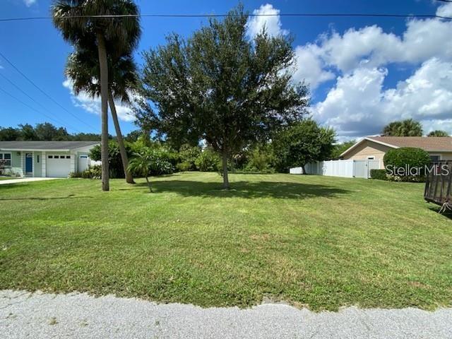 Image 15 of 19 For  Bay Dr  