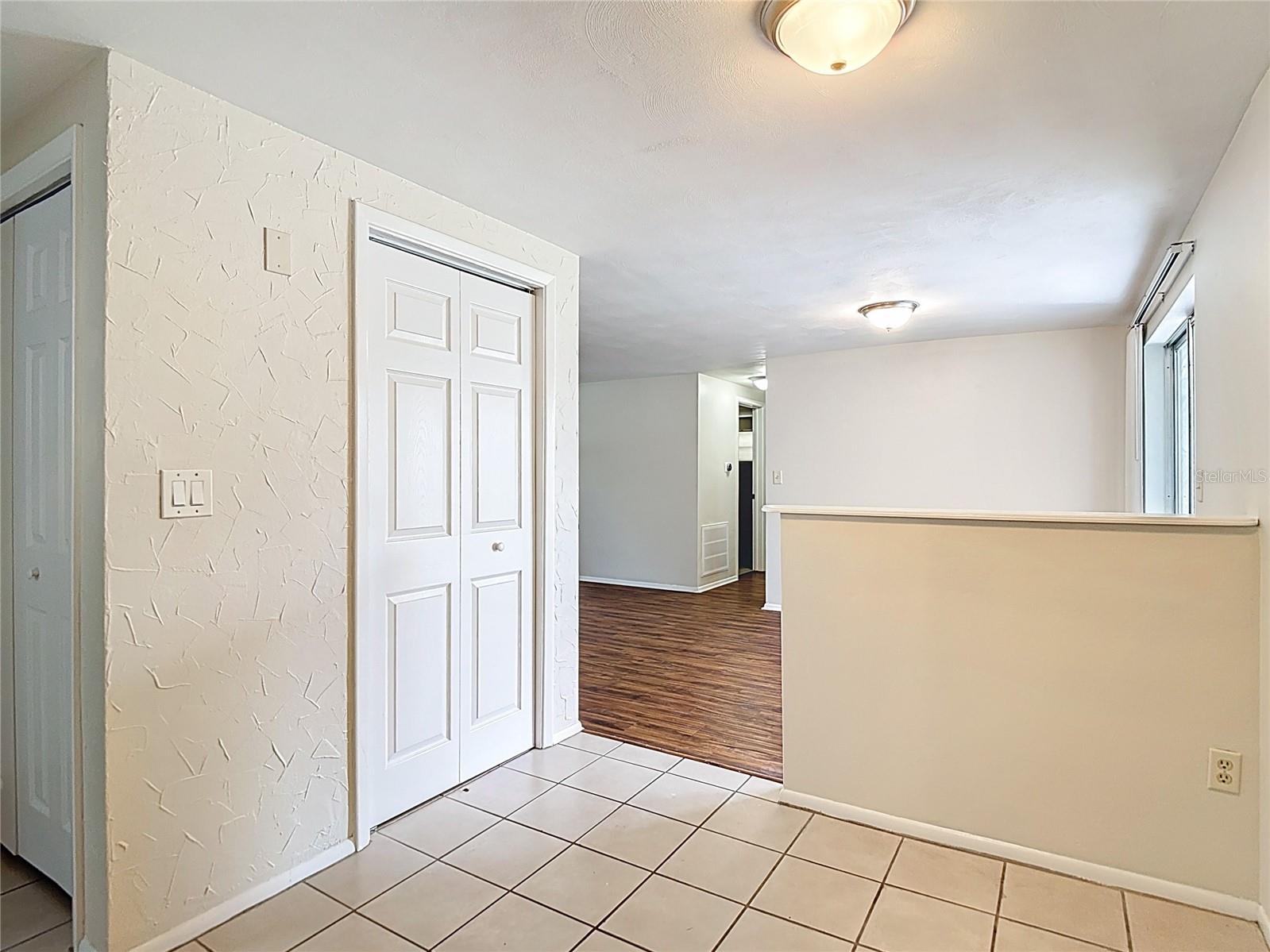 Listing photo id 16 for 6350 Edenmore Avenue