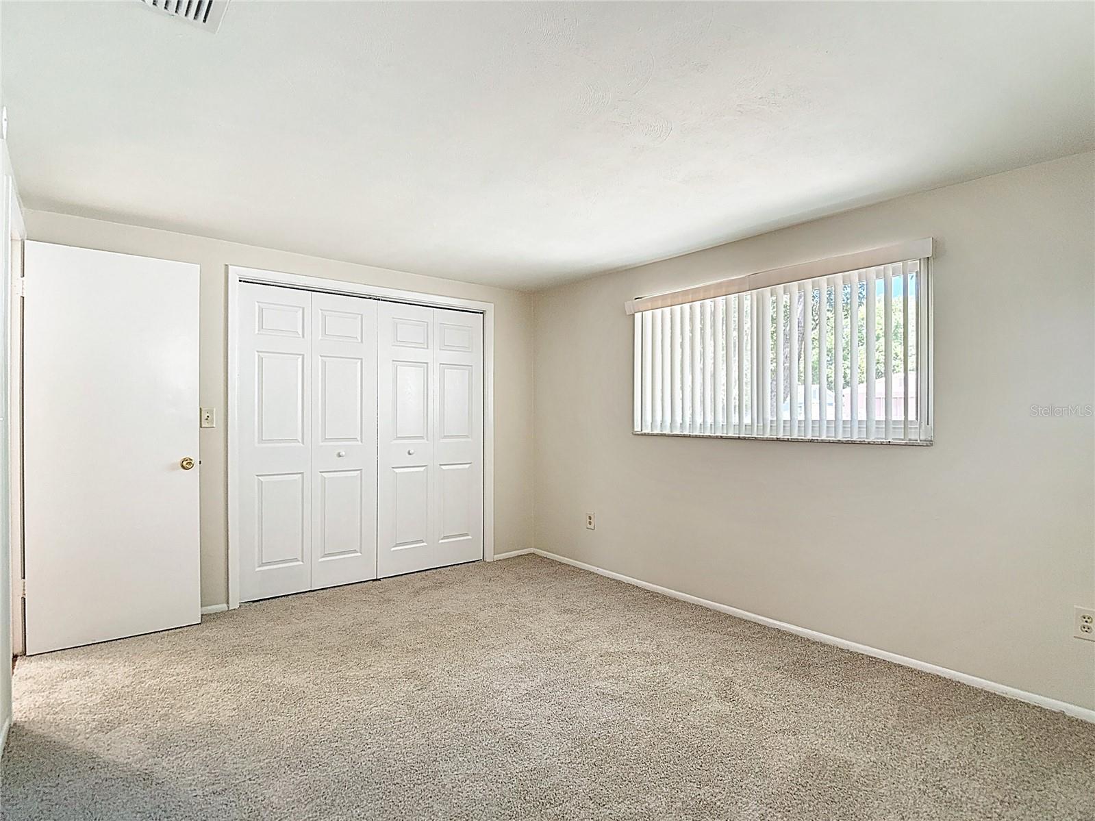 Listing photo id 28 for 6350 Edenmore Avenue