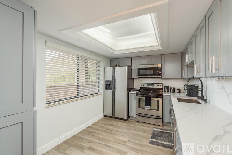 Image 12 of 22 For 3062 Eastland Blvd  407