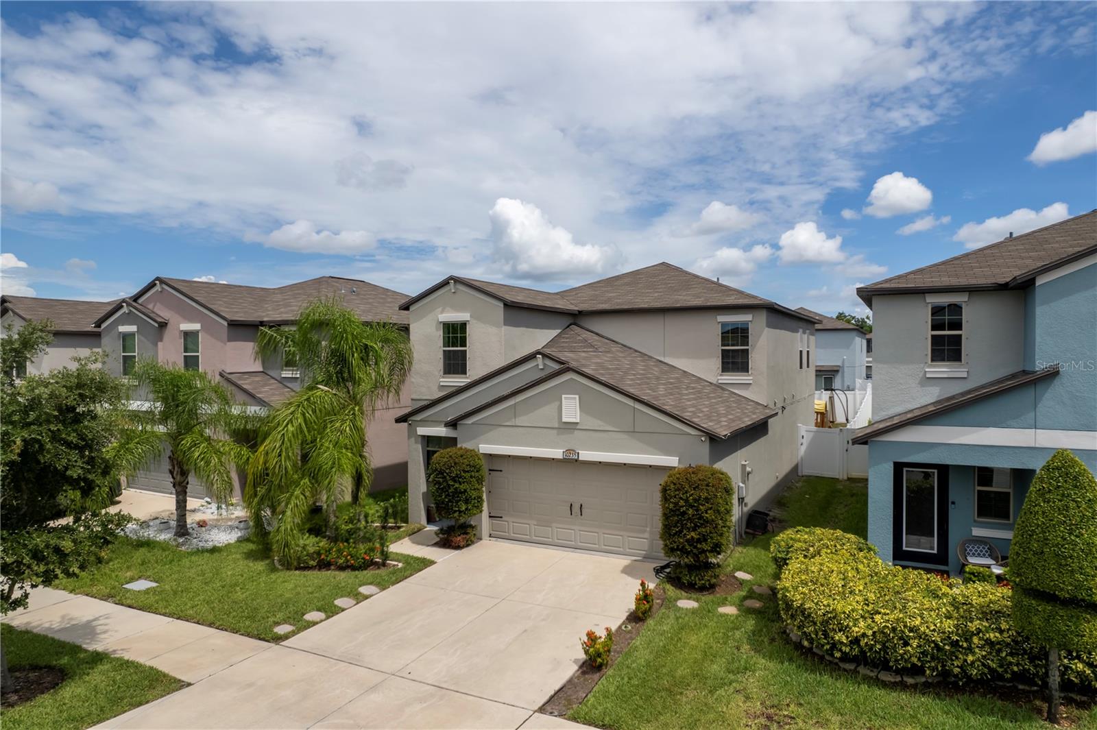 Details for 10235 Carloway Hills Drive, WIMAUMA, FL 33598