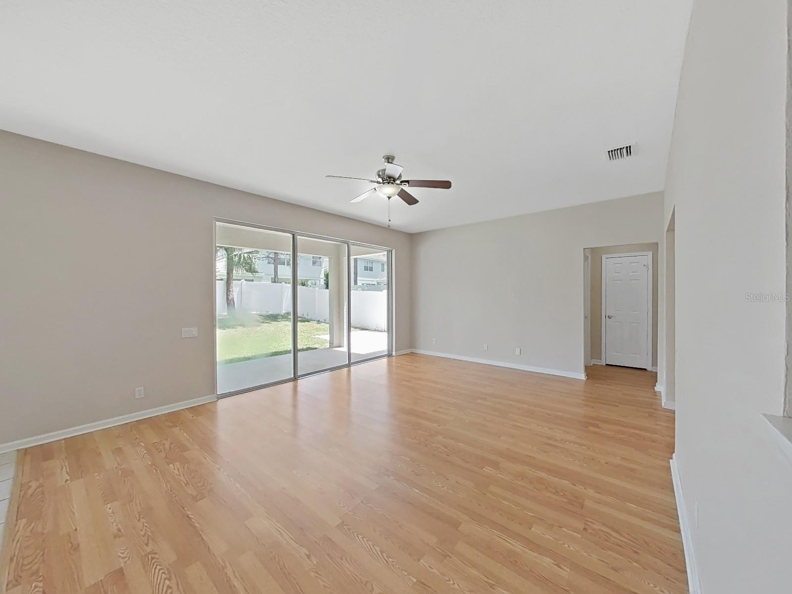 Image 19 of 63 For 14218 Wake Robin Drive
