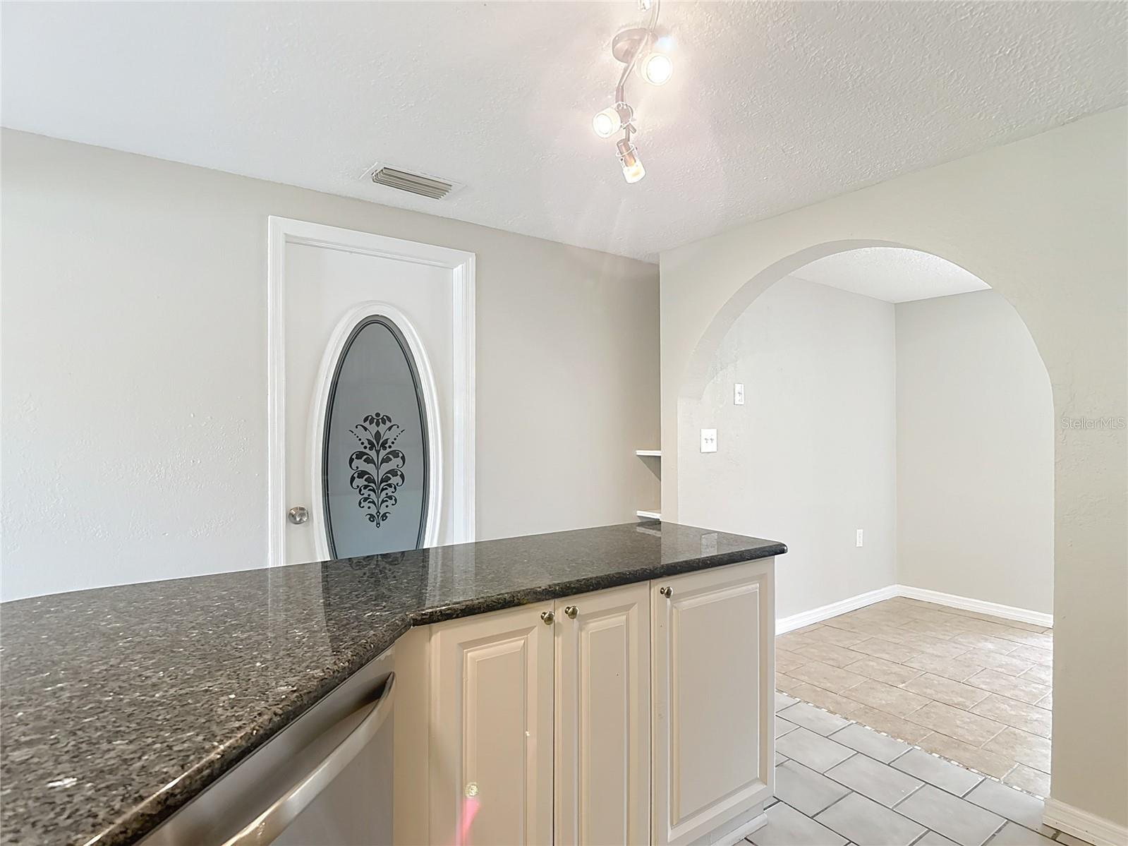 Image 14 of 82 For 7827 Butler Avenue