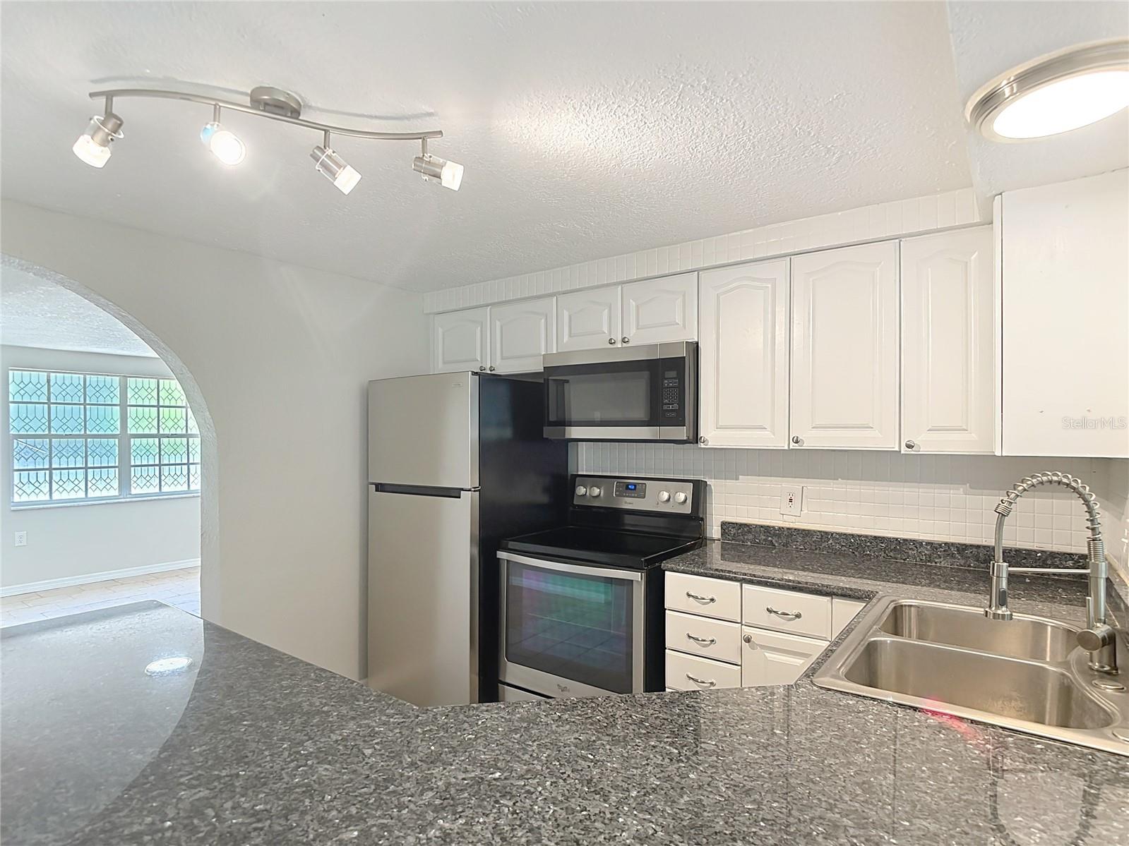 Image 15 of 82 For 7827 Butler Avenue