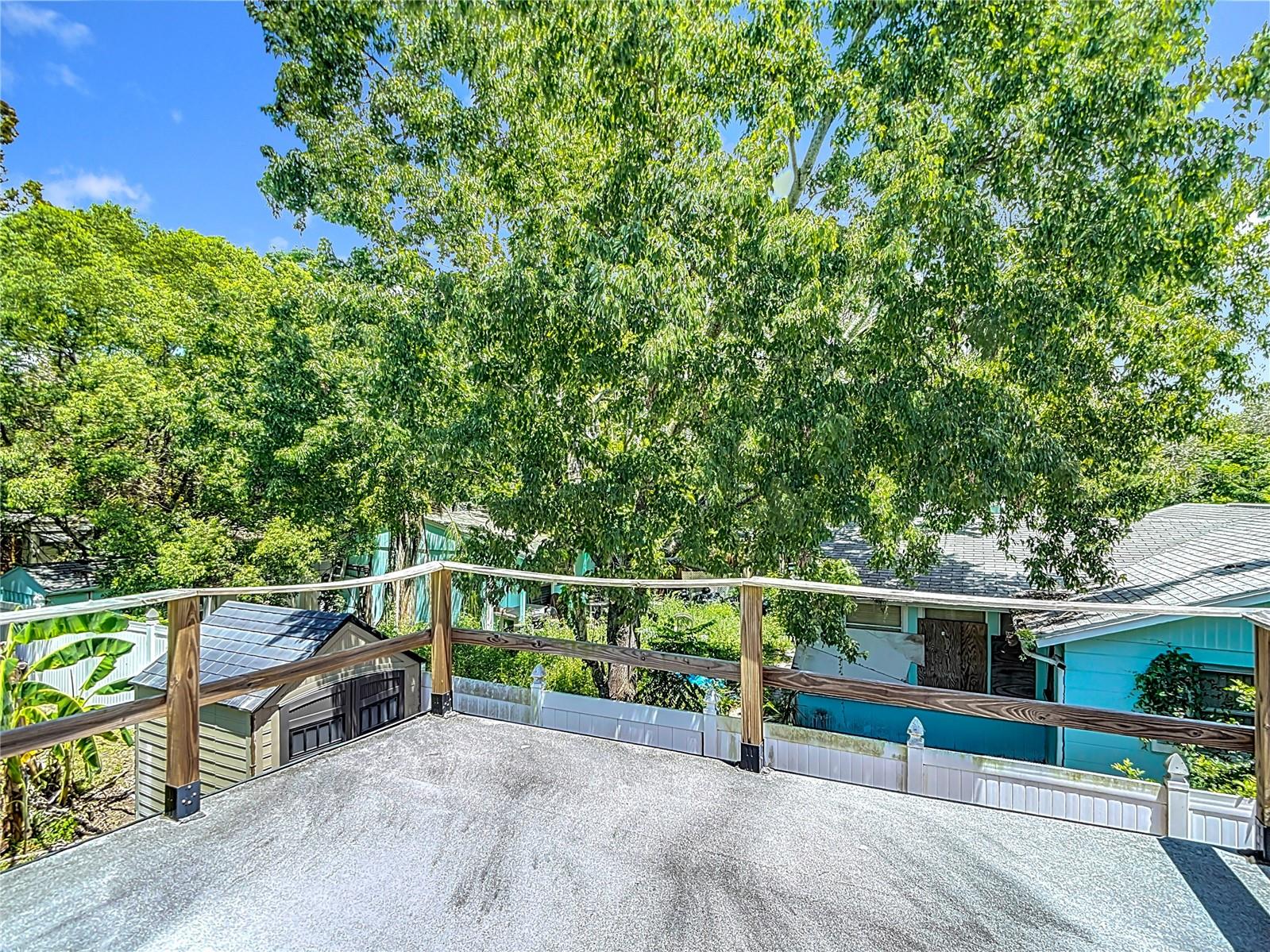Image 43 of 82 For 7827 Butler Avenue