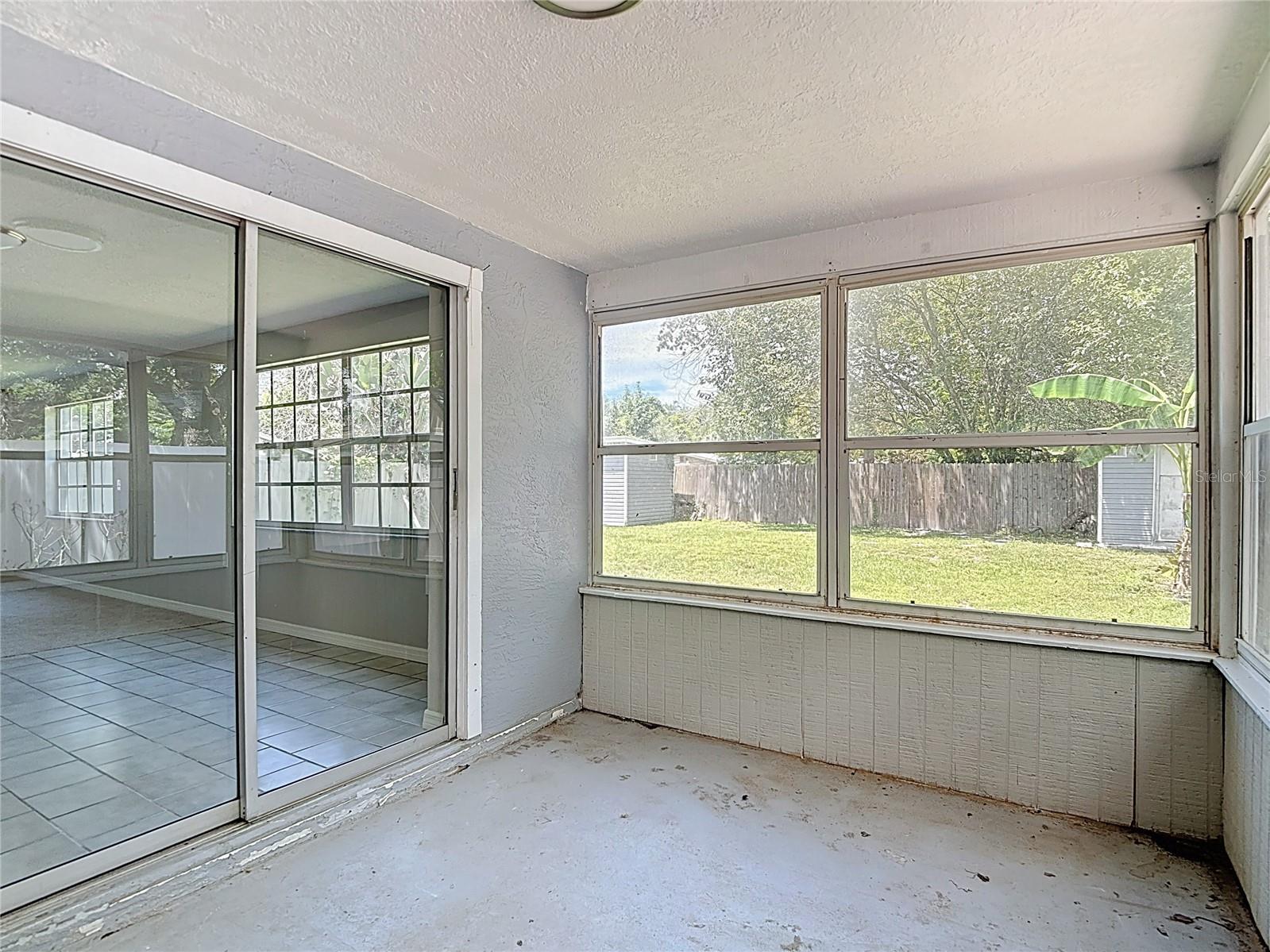 Image 54 of 82 For 7827 Butler Avenue